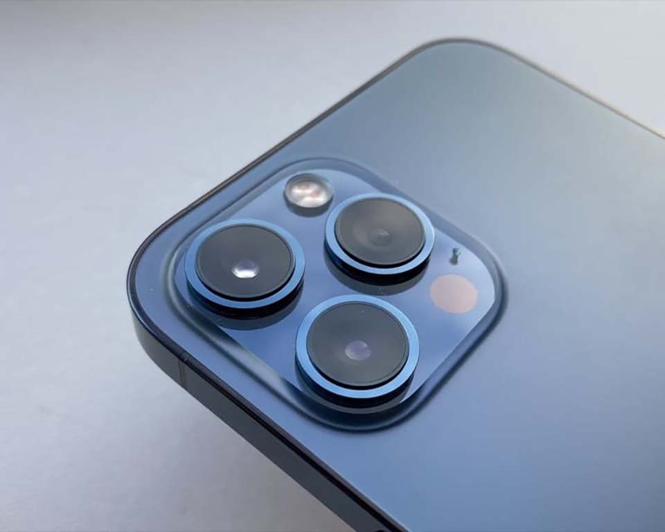 Apple sẽ trang bị cho iPhone 13 series tính năng chống rung dịch chuyển cảm biến