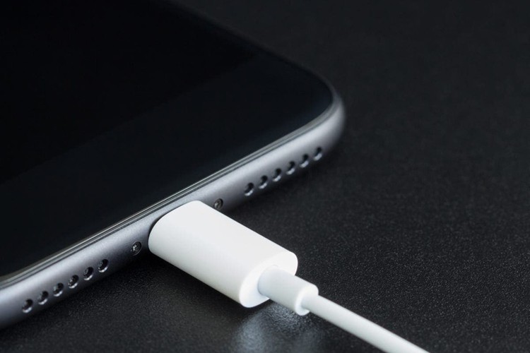 Apple chia sẻ những cách mà người dùng có thể kéo dài thời lượng pin của iPhone