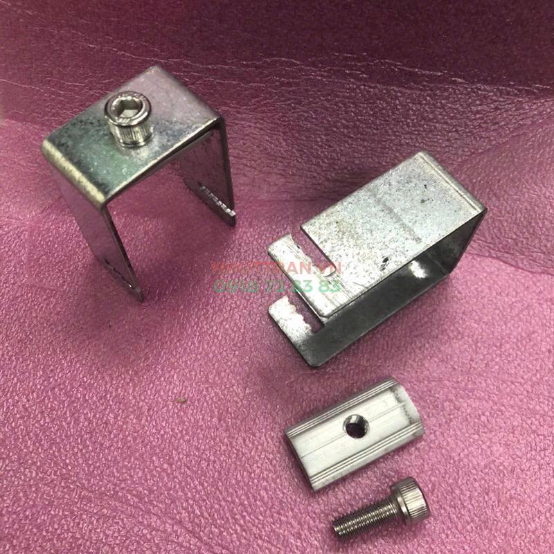 Kẹp U dưới Tấm pin Năng Lượng Mặt Trời U44 loại kẽm