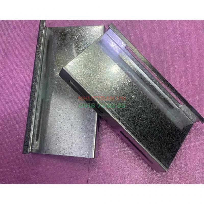 Pát Z 10x20x0.12cm loại KẼM lắp tấm pin năng lượng mặt trời Pát Z 10x20x0.12cm loại KẼM lắp tấm pin năng lượng mặt trời