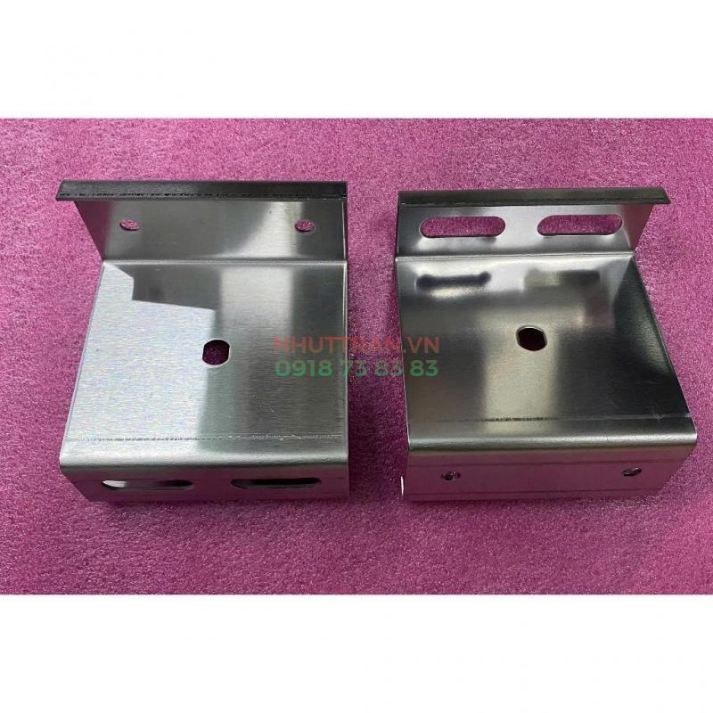 Pát Z 4x8cm loại INOX 430 năng lượng mặt trời dùng cho sắt hộp 4x8cm Pát Z 4x8cm loại INOX 430 năng lượng mặt trời dùng cho sắt hộp 4x8cm