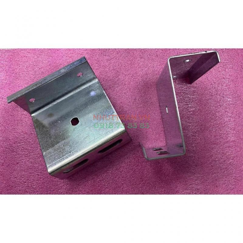 Pát Z 4x8cm loại KẼM năng lượng mặt trời dùng cho sắt hộp 4x8cm