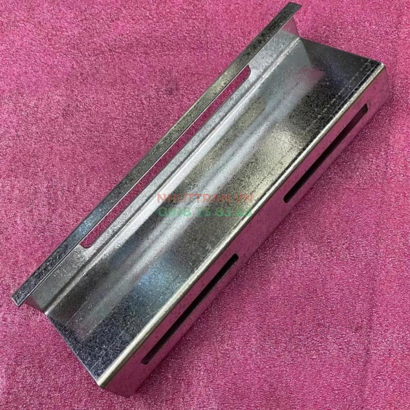 Pát Z 6x20x0.12cm loại KẼM lắp tấm pin năng lượng mặt trời Pát Z 6x20x0.12cm loại KẼM lắp tấm pin năng lượng mặt trời