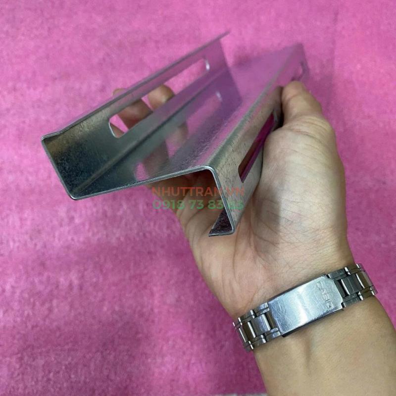 Pát Z 6x20x0.12cm loại KẼM lắp tấm pin năng lượng mặt trời Pát Z 6x20x0.12cm loại KẼM lắp tấm pin năng lượng mặt trời