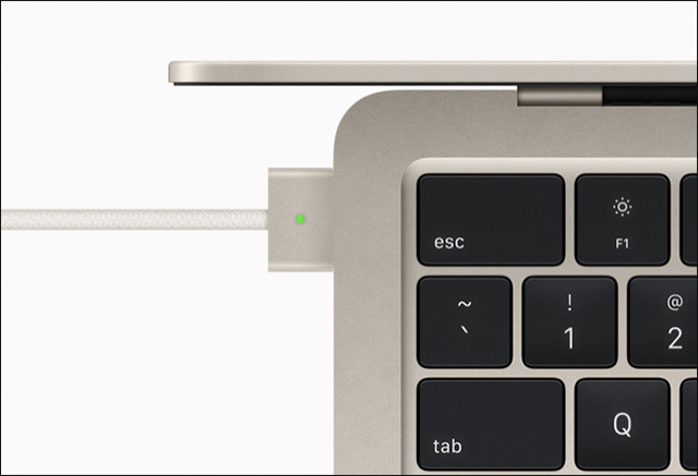 Những mẫu MacBook nào hỗ trợ sạc nhanh gọn
